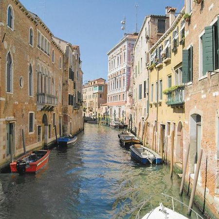 Cadelloca E Della Graticola Apartment Venice Luaran gambar